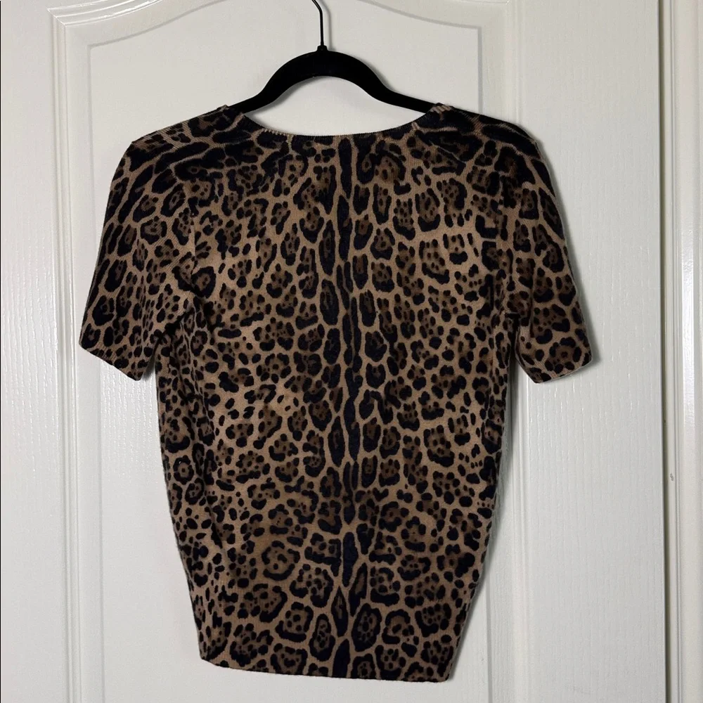 Neiman Marcus Cashmere Collection Cashmere Jaguar-Print Crewneck Sweater - Picture 6 of 6